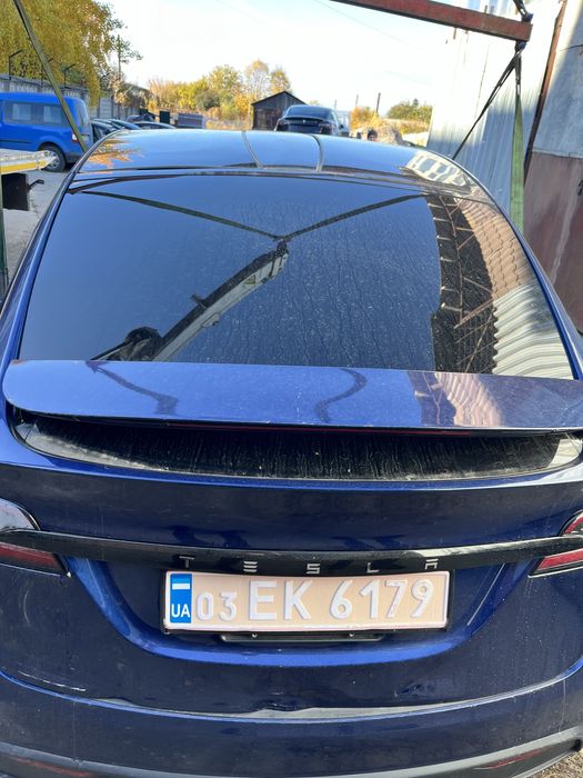 Розборка Tesla Y/3/S/X