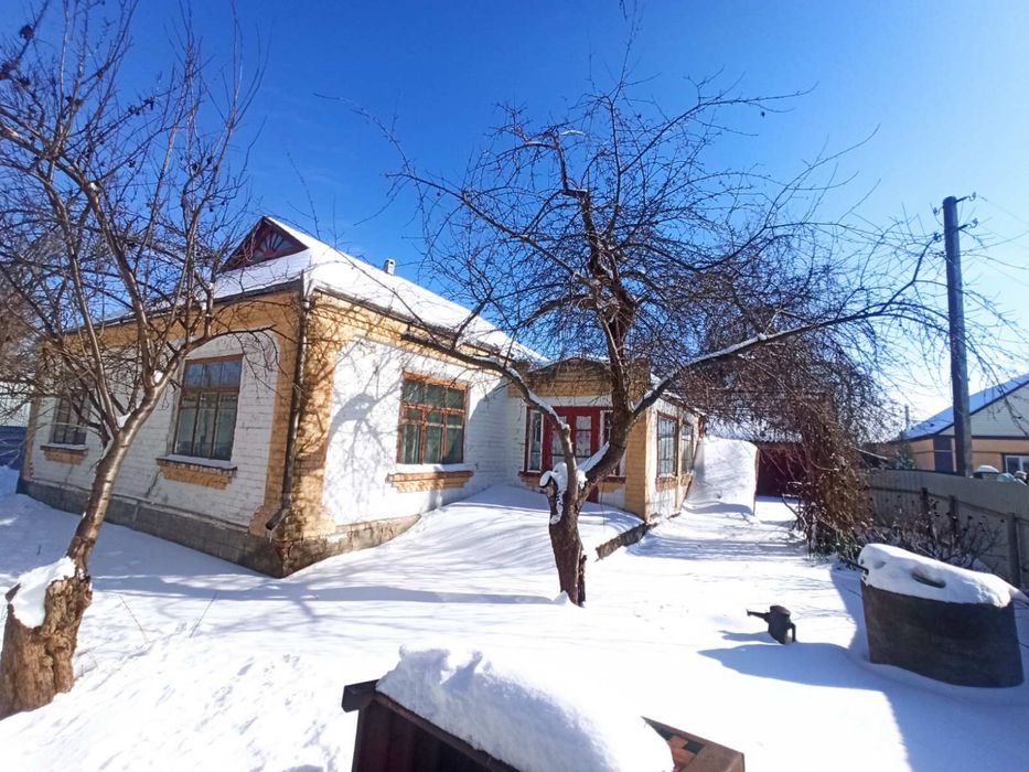 Продаємо будинковолодіння в центрі м. Городища