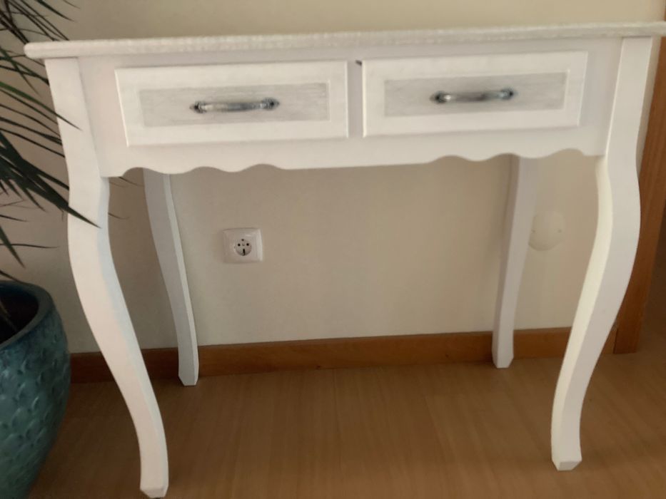 Aparador branco elegante