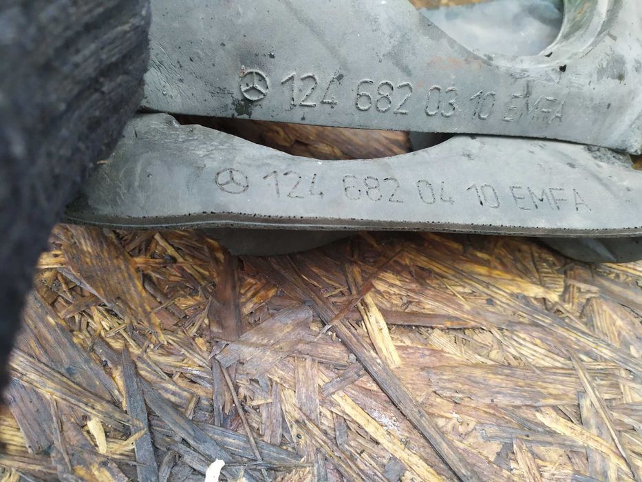 Шумоізоляція динаміків зад Мерседес 124 Mercedes 124 Седан