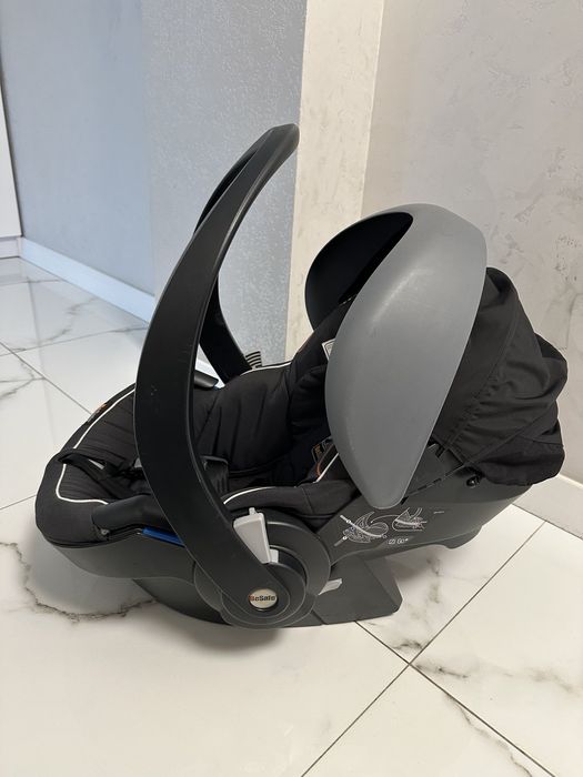 Продається автокрісло