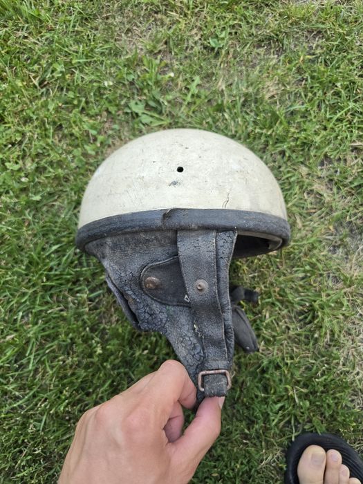 Kask motocyklowy z PRL