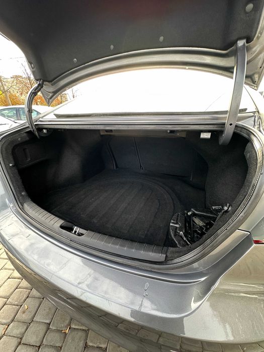 Продам Hyundai Elantra 2018 рік можлива розстрочка,кредит,обмін!