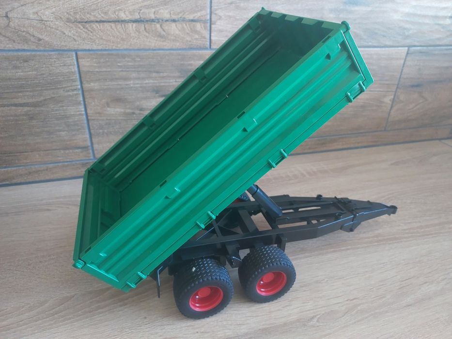 BRUDER  traktor Case IH Optum 300 + 2 przyczepy + pług