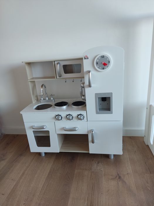 Montagem de móveis IKEA, Conforama, Leroy Merlin, Jom, Jysk