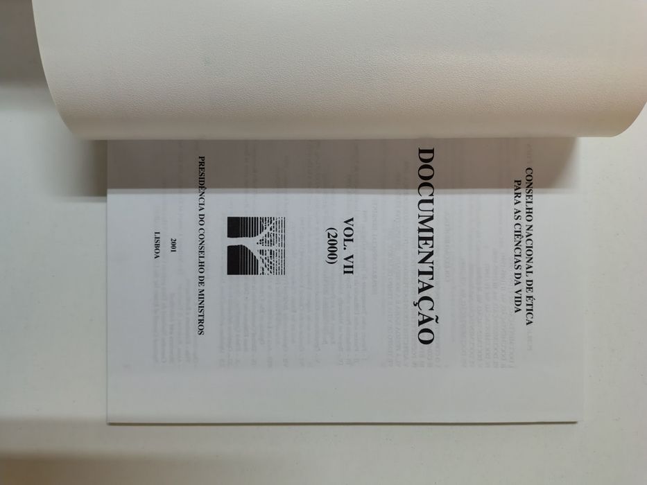 Conselho Nacional de ética para as ciências da vida - Vol. VII

Vol VI