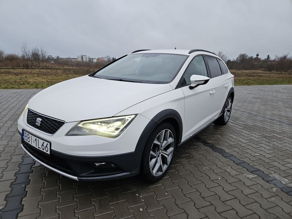 Piękny Seat Leon X-PERIENCE 1.6 TDI led alus 18