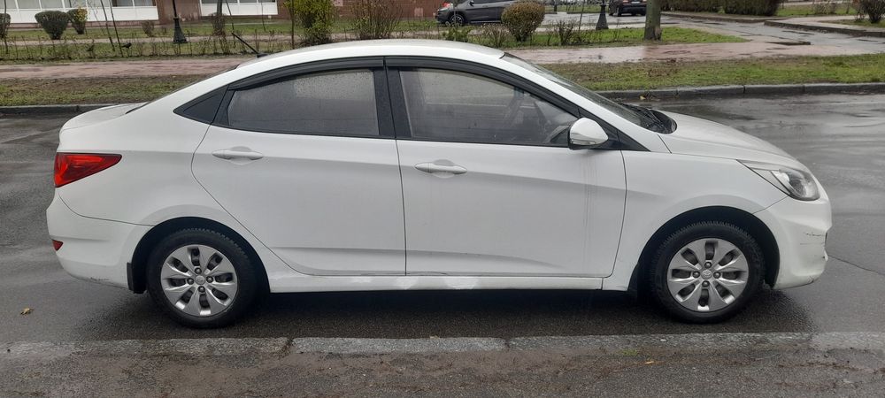 Продам хюндай акцент 1.4  2019