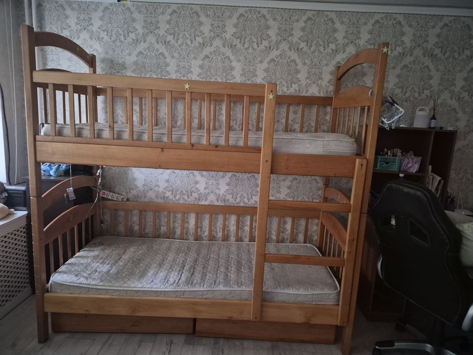 Продам ліжко двохповерхове,  Карина люкс: