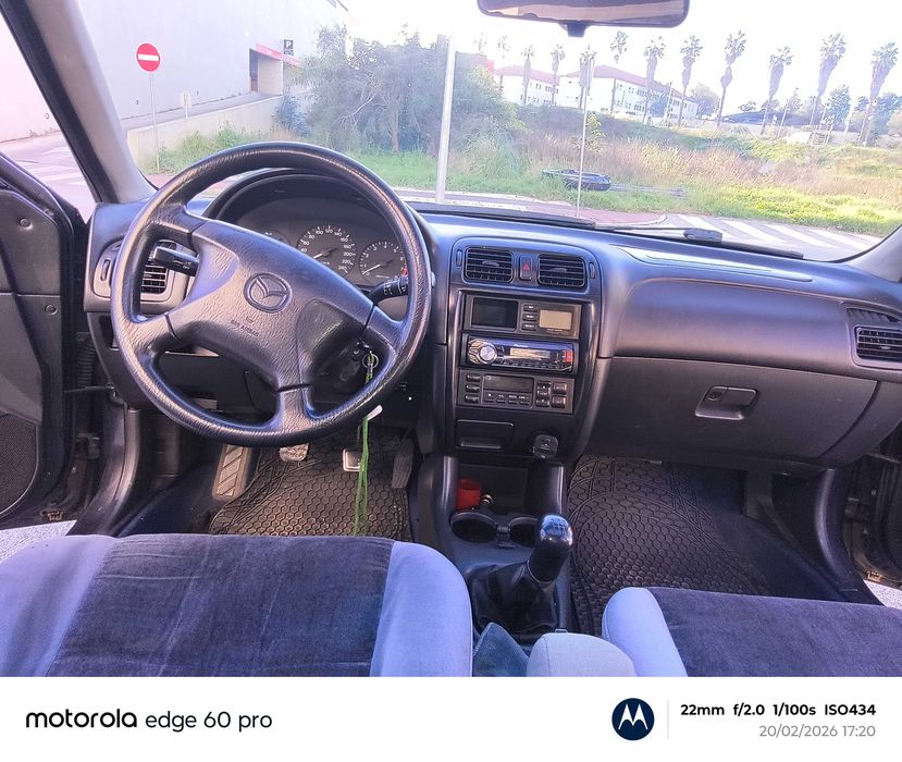 Mazda  626 GPl ANO 2000