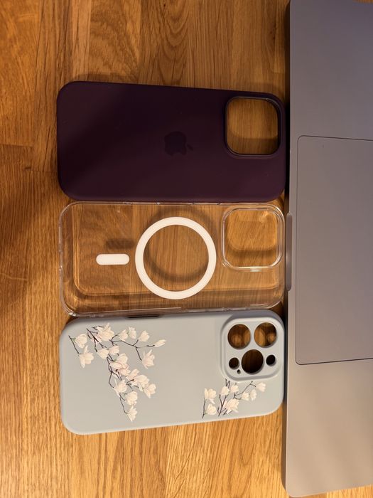 Чохол на iphone 16 pro