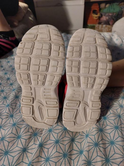 Buty adidasy Nike 27