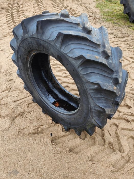 Opona 360/70 R24 Taurus point7