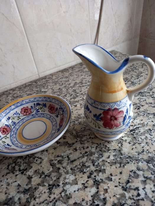 Painted Ceramic Jar64551548029569120