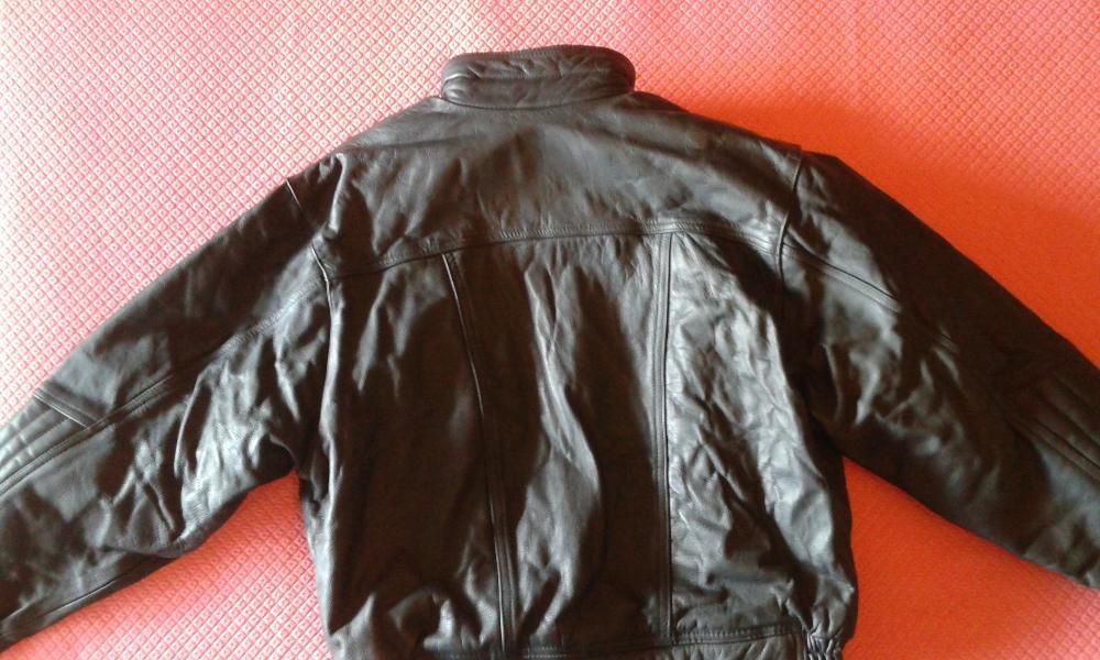 Fato de mota em couro da ALTIS para Senhora (nunca usado)