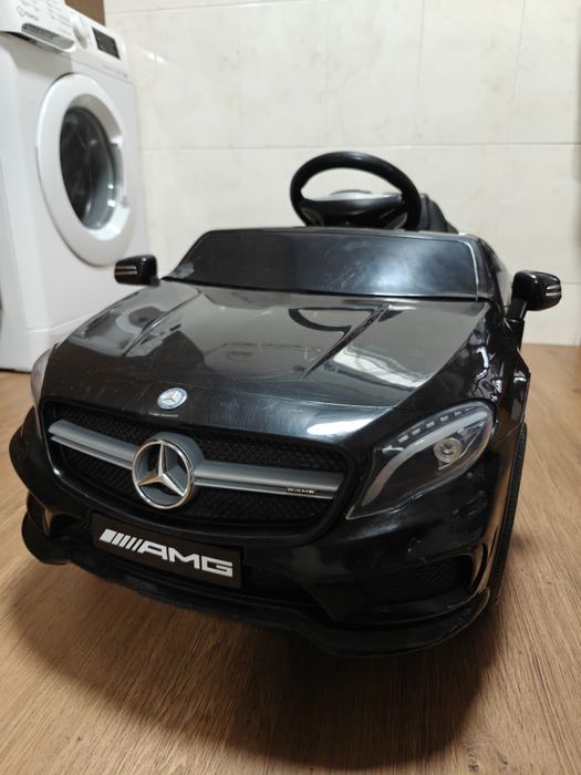 Carro Elétrico Infantil Mercedes-AMG — Preto