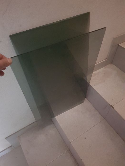 2 vidros de cor castanho