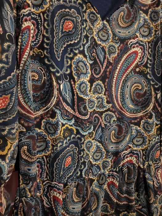 Sukienka butikowa we wzorki