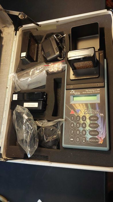Zeltex ZX50IQ Analizator NIR do pszenicy i rzepaku