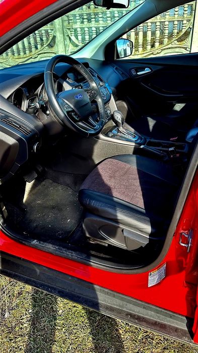 Ford Focus 2017 VIN 1FADP3K21HL247086 фото оголошення 9 з 17