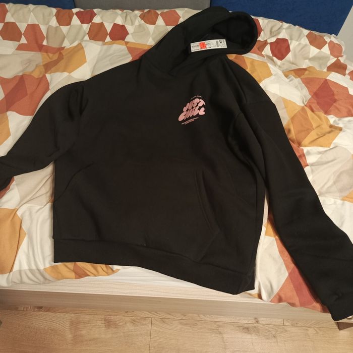 Bluza czarno - różowa