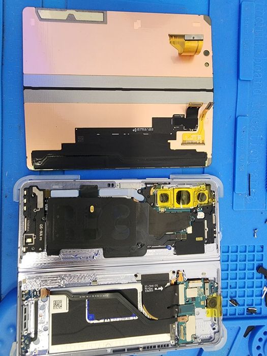 Ремонт з гарантією Samsung Fold та Flip , (шарнір/шлейф) всі покоління