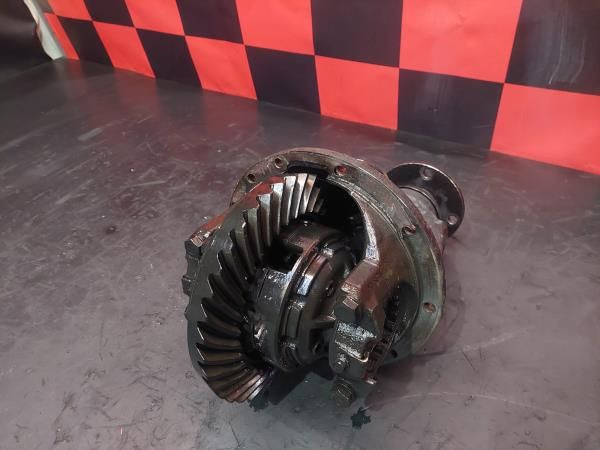 Diferencial trás NISSAN Cabstar Chassis (F24M, F24W)