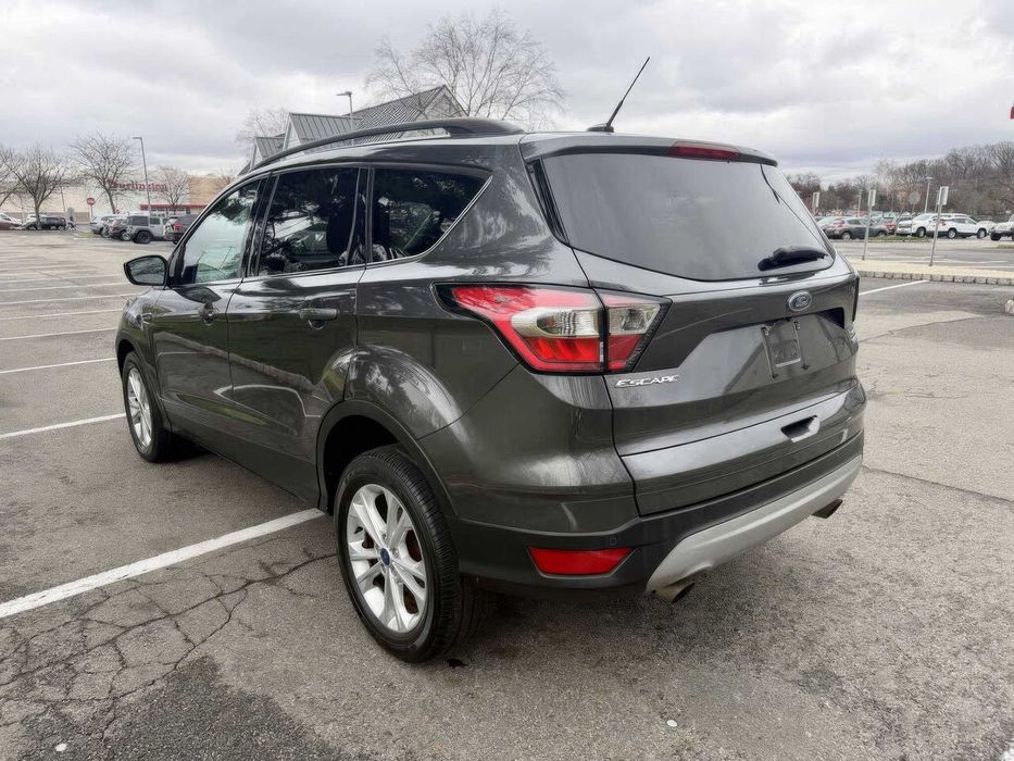 FORD ESCAPE      2016
