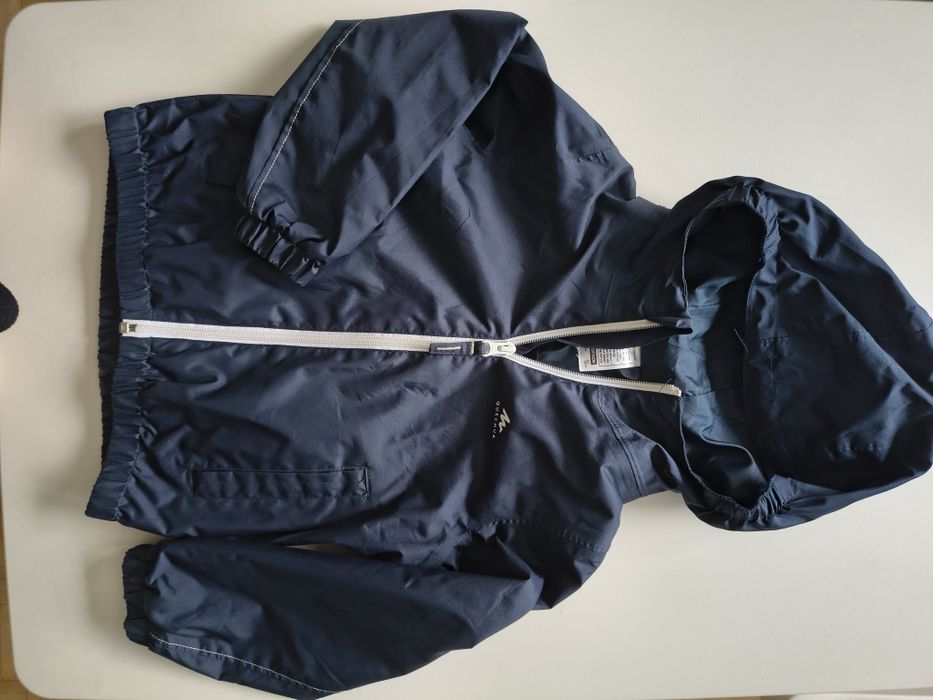 Kurtka wiatrówka Decathlon Quechua