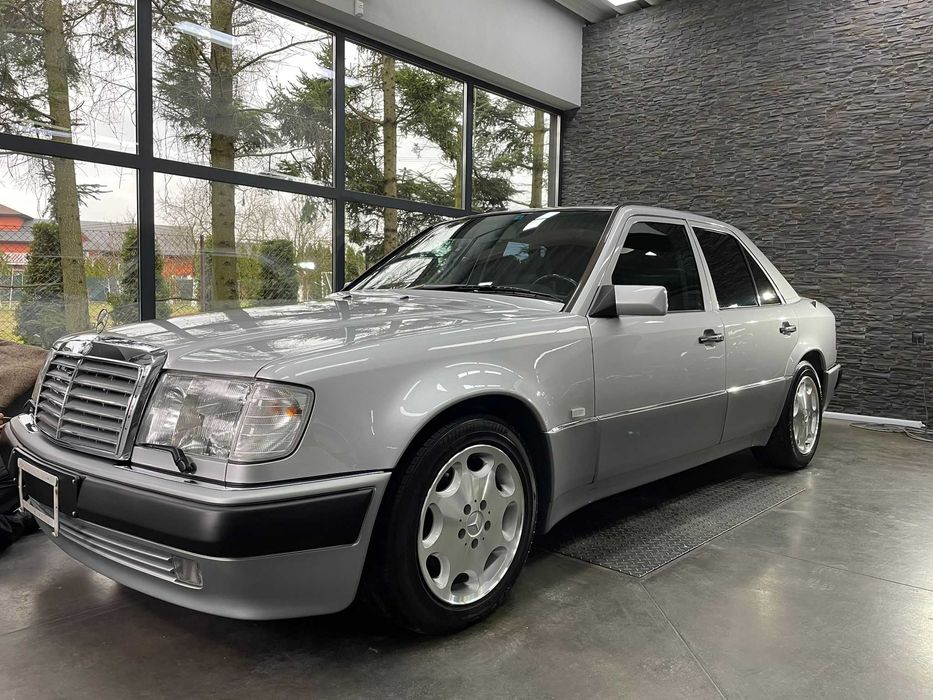 Mercedes W 124 500 E