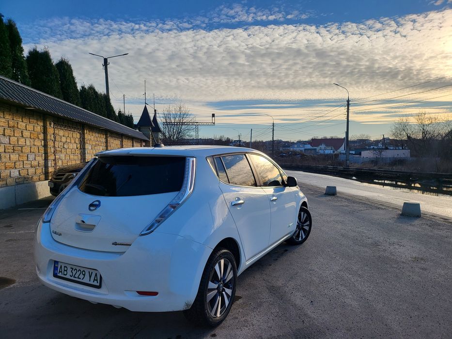 Продам нісан ліф 38кв