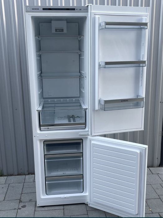 Продам Холодильник Bosch KGN39VW316.Німеччина.2022 рік Доставлю