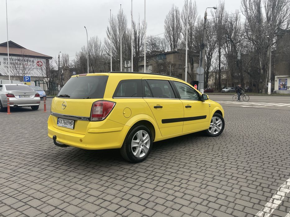 Opel Astra 2010 дизель