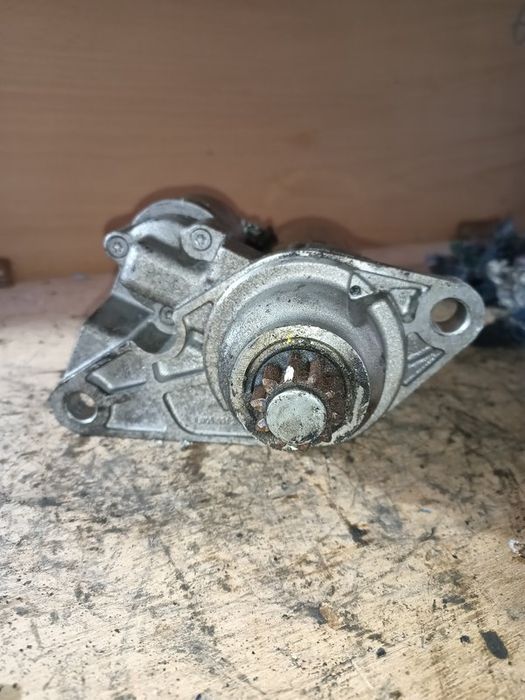 Motor de arranque VW POLO 1.2 0001120400