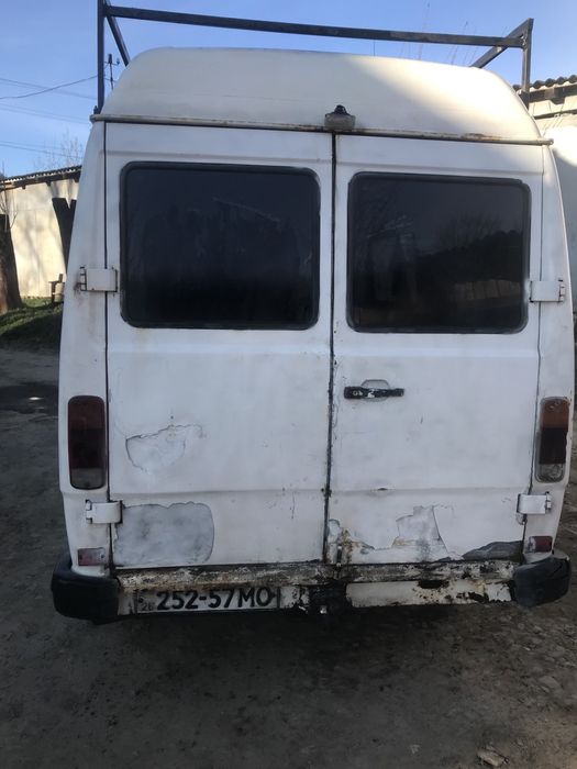 Продам мерседес 307