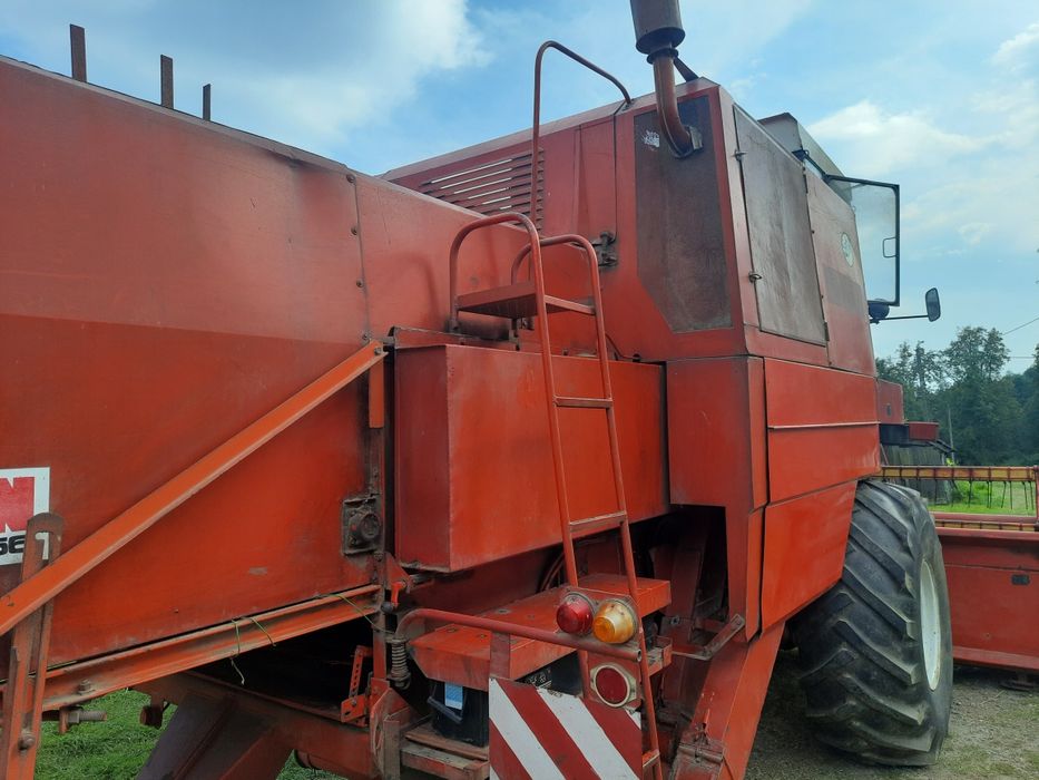 Kombajn Bizon Super Z056