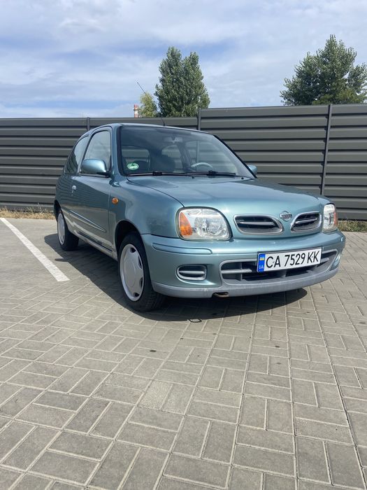 Nissan Micra 2001года