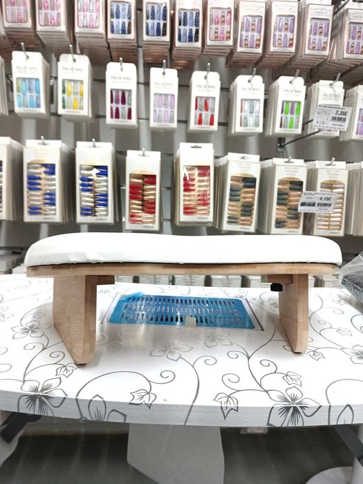 Apoio de Manicure em Madeira Novos