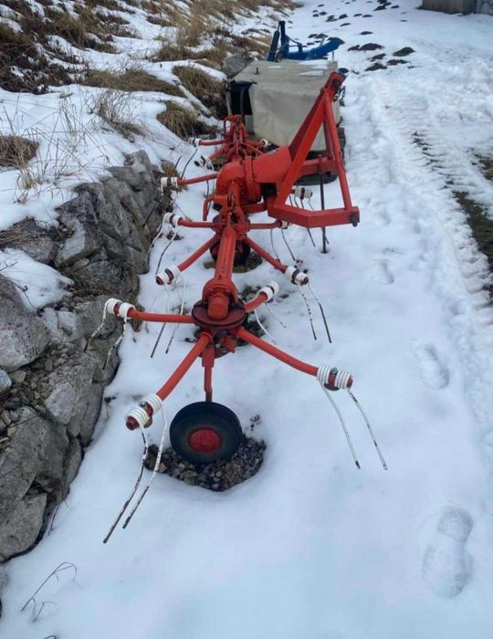 Przetrząsarka przewracarka