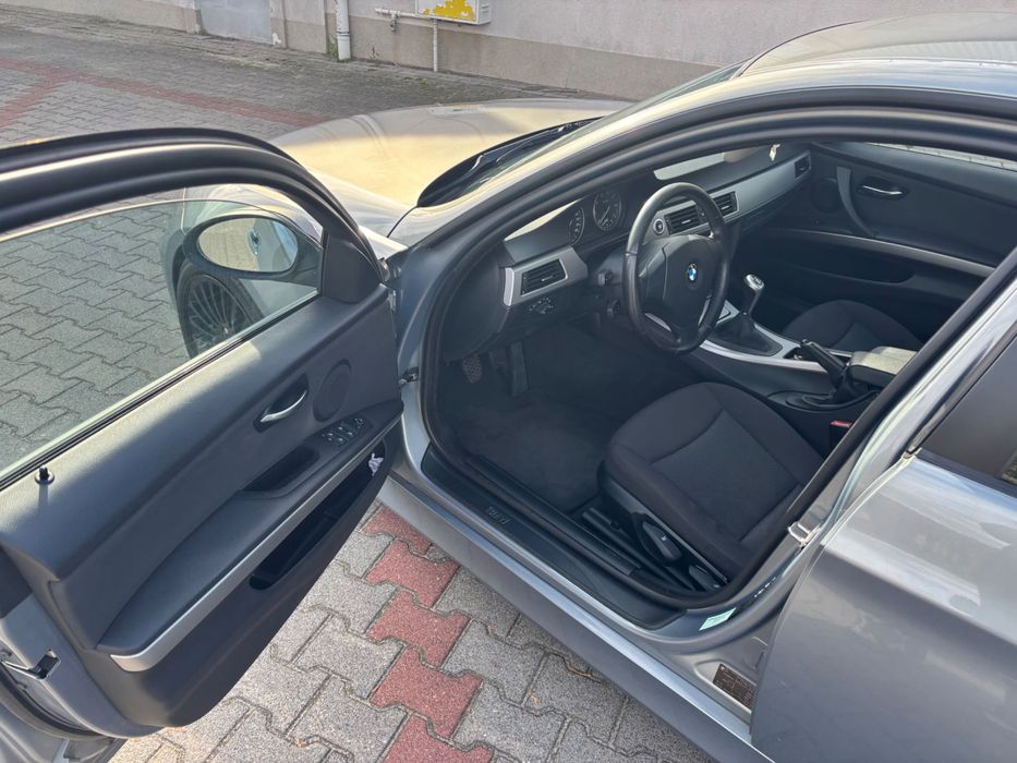 Samochód osobowy BMW e90