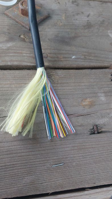 Kabel światłowodowy, od 20-500m Corning OM4 Wielomod Czarny 24-drożny,