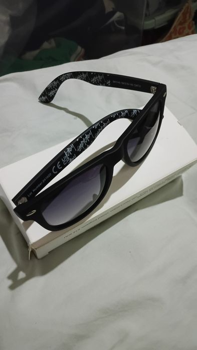 Óculos de sol pretos mate