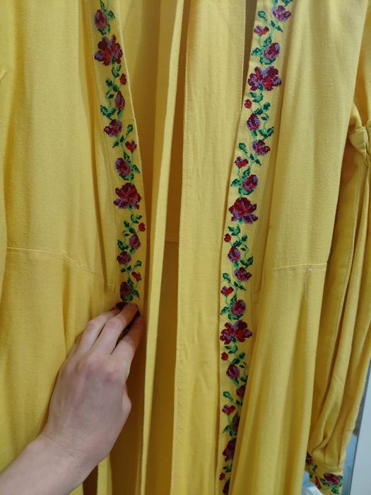 Вишита сукня для дівчинки 13-14 років.