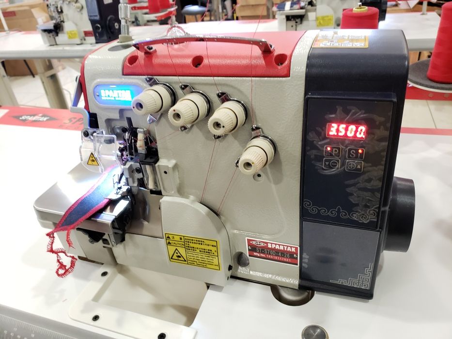 Промышленный четырёхниточный оверлок