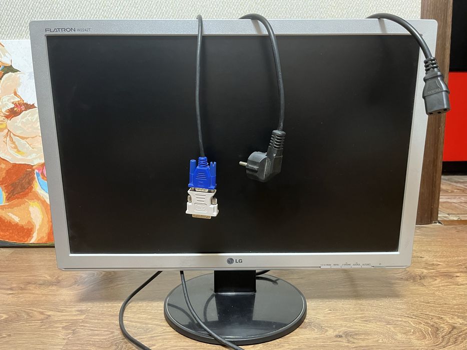 Монитор LG FLATRON W2242T