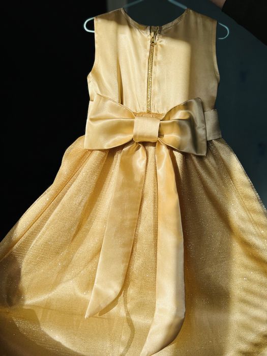 Золоте дитяче плаття