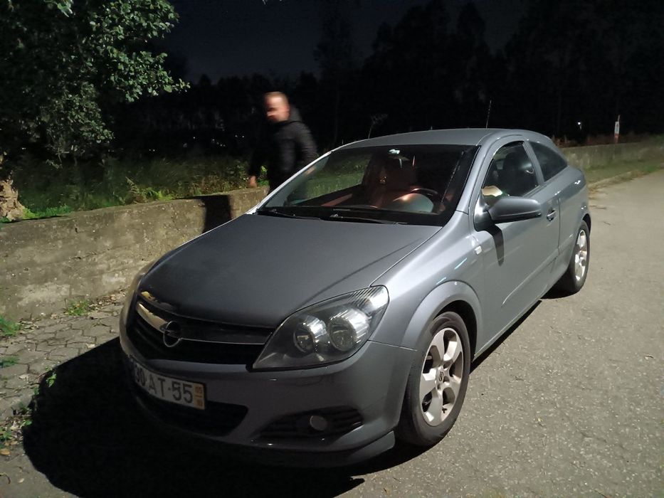 Automóvel a gasolina