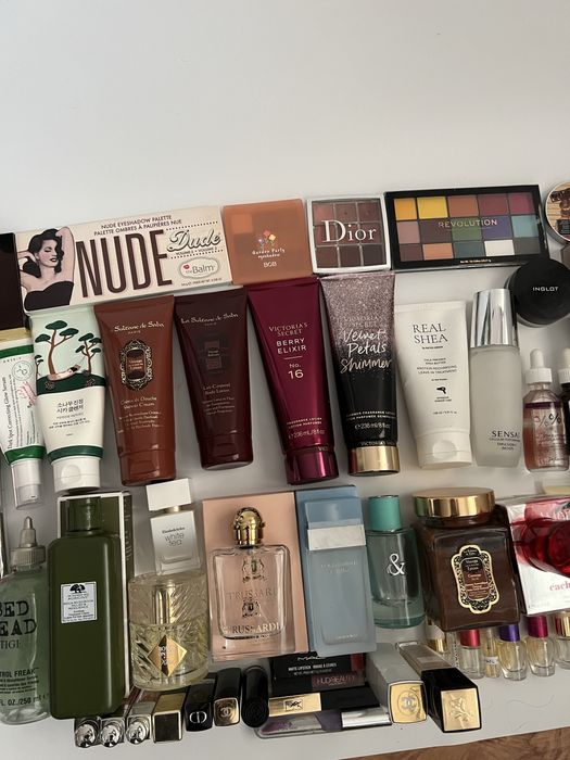 Лот/ набор доглядової і декоративної косметики