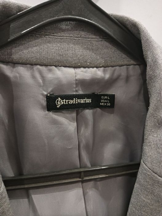 Blazer Stradivarius cinza