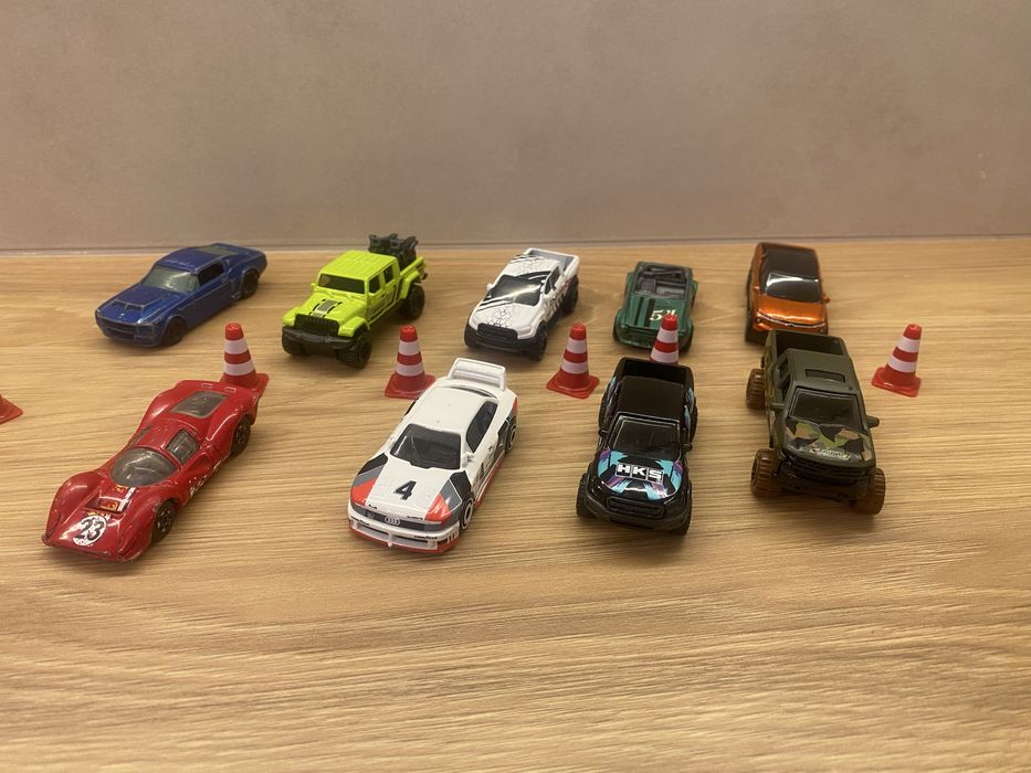 Машинки Хотвілс , Hot Wheels